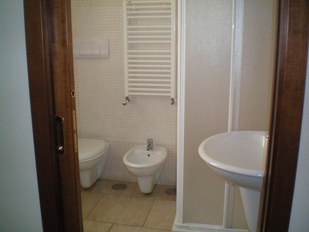 Hotel Zio Cataldo Corato Quarto foto